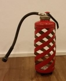 Feuerlöscher rot (2).jpg