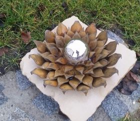 Blume mit Edelstahlkugel (2).jpg